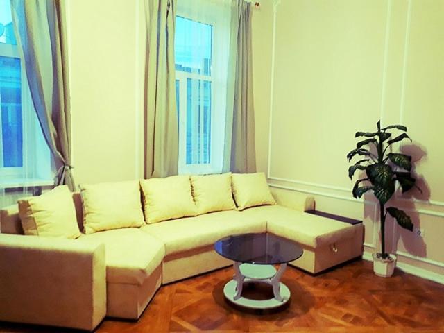 Apartment In The City Center Ivano-Frankivsk Eksteriør bilde