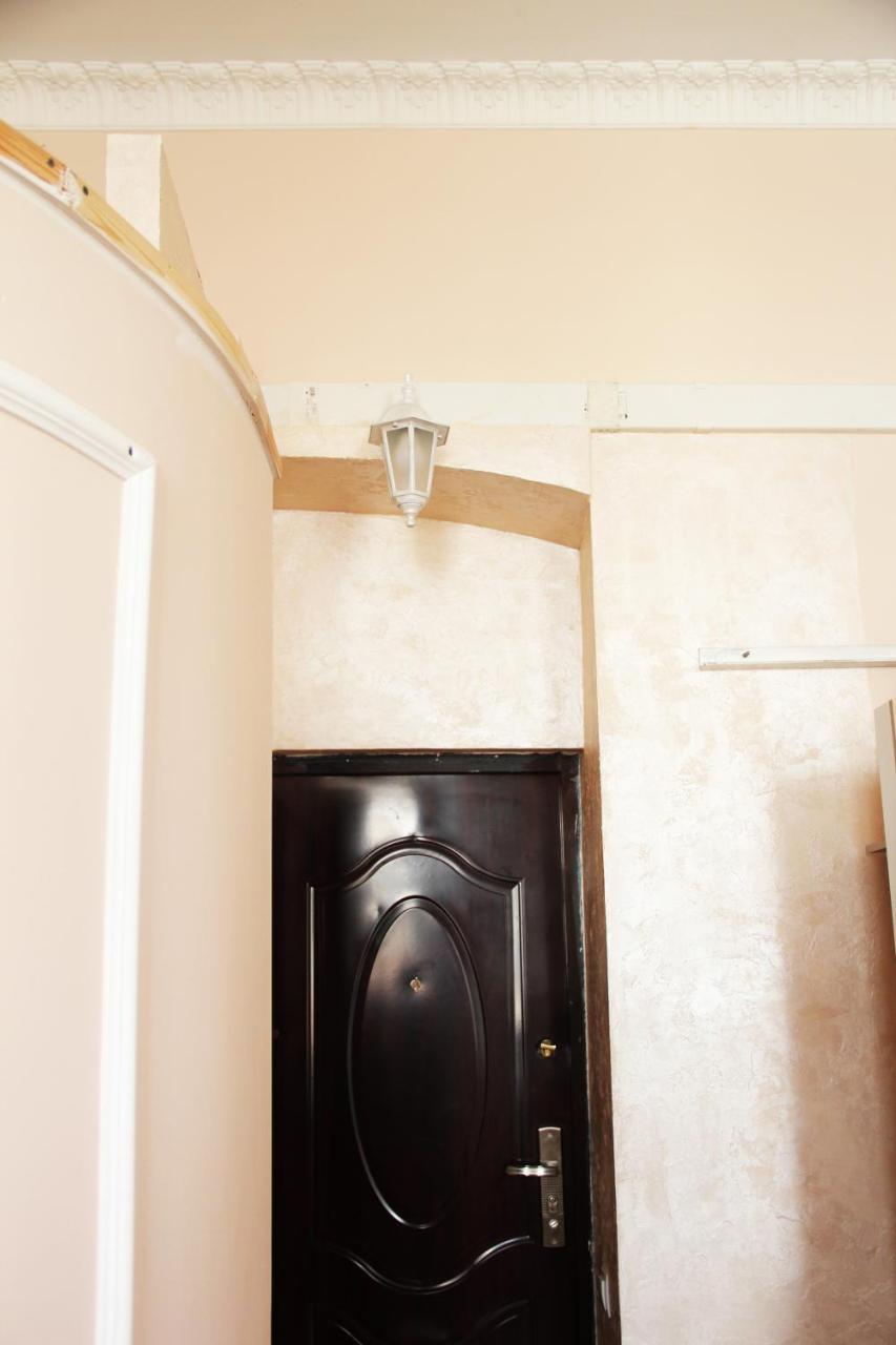 Apartment In The City Center Ivano-Frankivsk Eksteriør bilde
